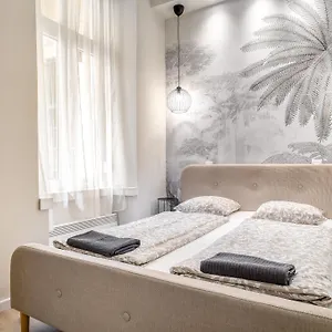Apartment Rakoczi 2 Bedroom Stylish, Budapest
