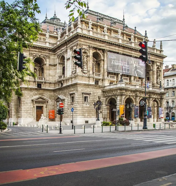 Opera Luxory Suite Будапешт